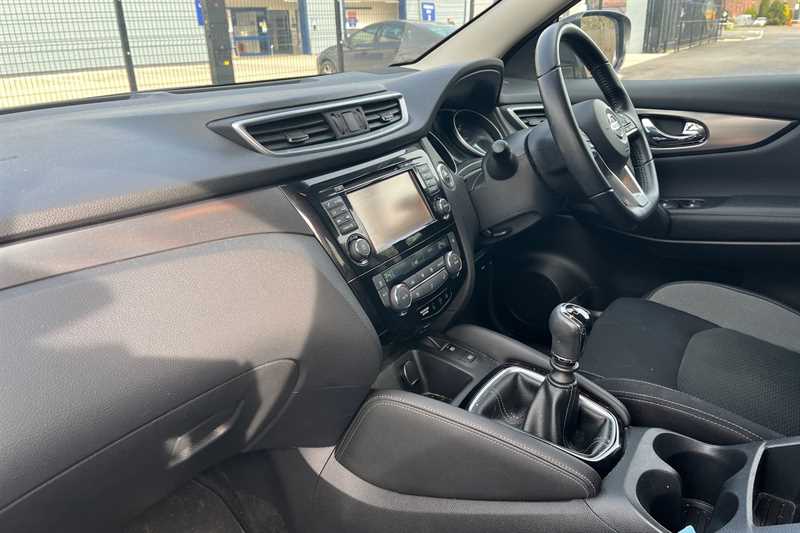 Used Nissan Qashqai 2018 for sale - 77894117: Photo 13