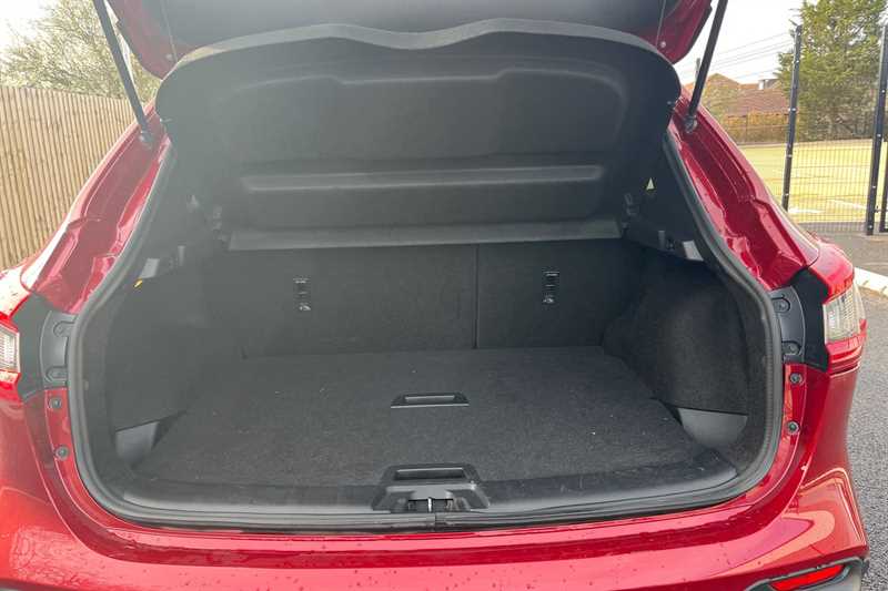 Used Nissan Qashqai 2018 for sale - 77894117: Photo 24