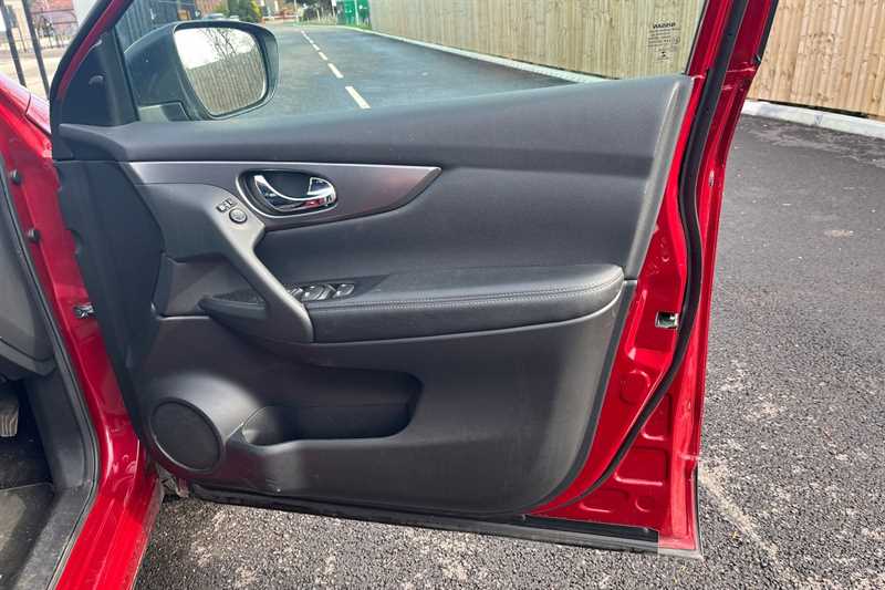 Used Nissan Qashqai 2018 for sale - 77894117: Photo 48