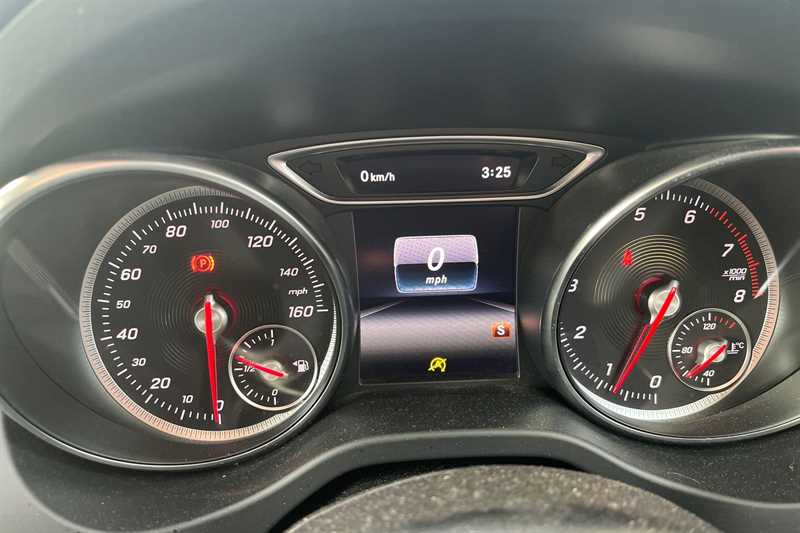 Used Mercedes-Benz GLA 2019 for sale - 77894116: Photo 20