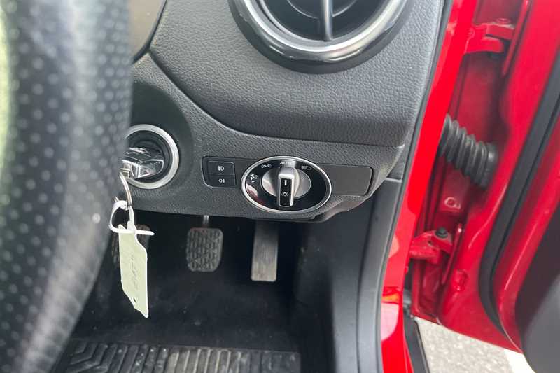 Used Mercedes-Benz GLA 2019 for sale - 77894116: Photo 59