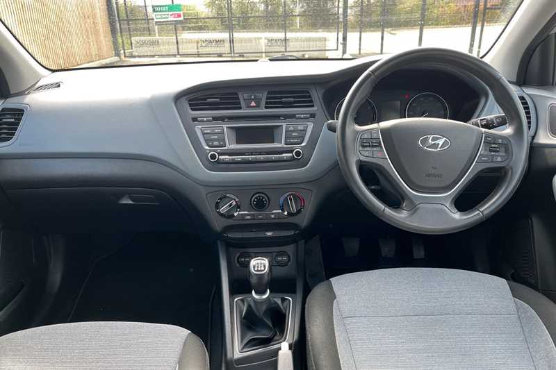 Used Hyundai i20 2015 for sale - 78137147: Photo 12