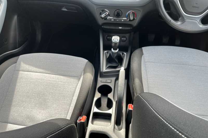 Used Hyundai i20 2015 for sale - 78137147: Photo 14