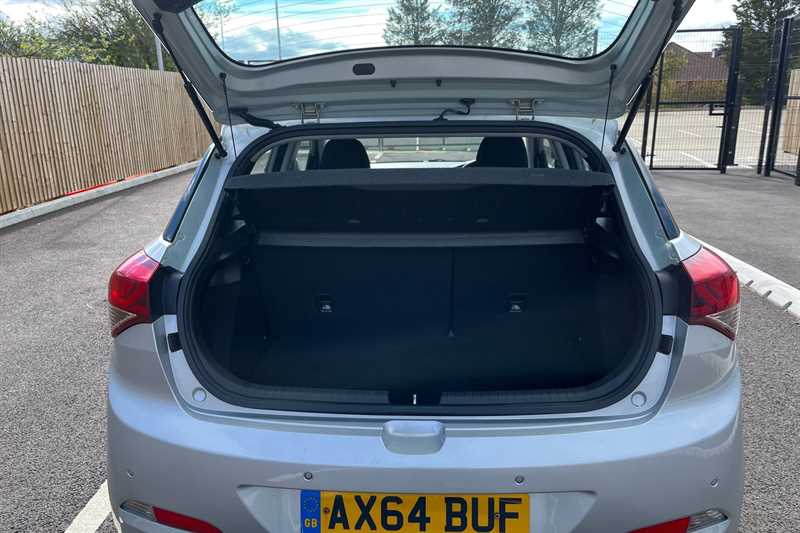 Used Hyundai i20 2015 for sale - 78137147: Photo 24