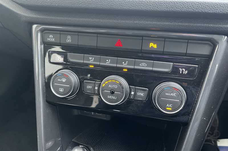 Used Volkswagen T-Roc 2021 for sale - 77471889: Photo 15