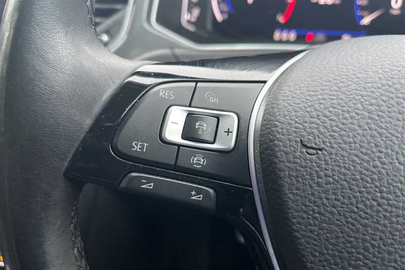 Used Volkswagen T-Roc 2021 for sale - 77471889: Photo 21