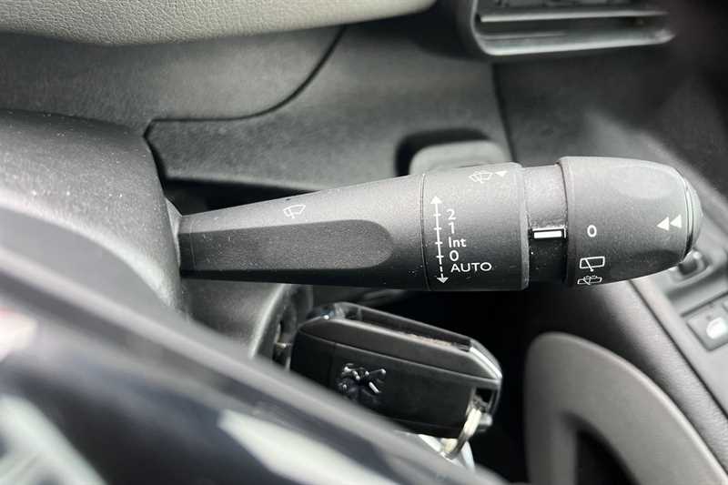 Used Peugeot Rifter 2020 for sale - 77471246: Photo 46