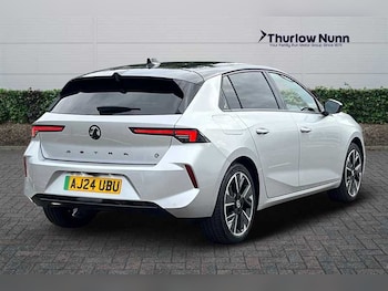 Used Vauxhall Astra 2024 for sale - 76999822: Photo