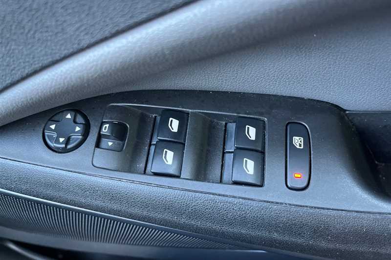 Used Vauxhall Crossland X 2020 for sale - 76636107: Photo 16