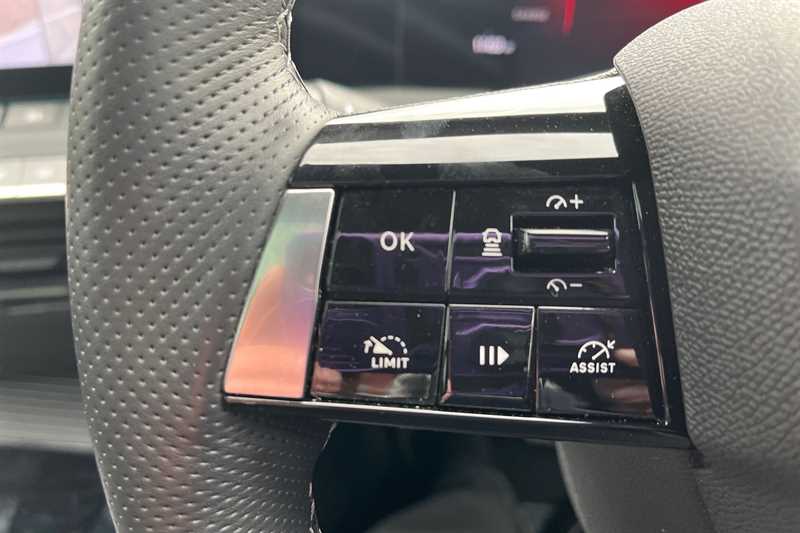 Used Vauxhall Astra 2024 for sale - 77472002: Photo 21