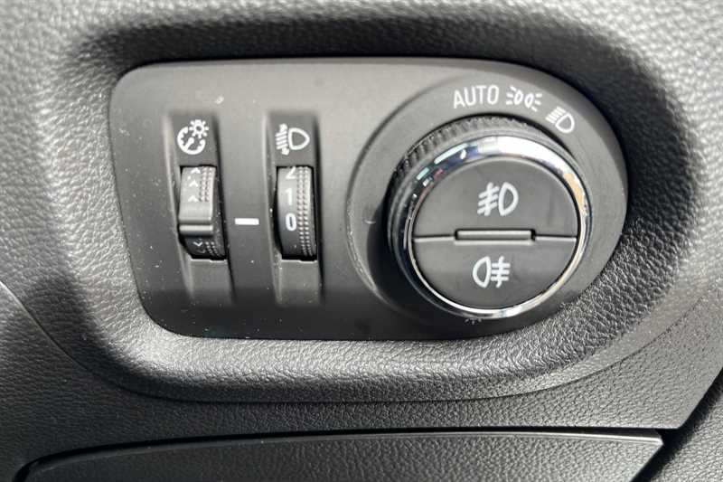 Used Vauxhall Astra 2017 for sale - 77971995: Photo 47