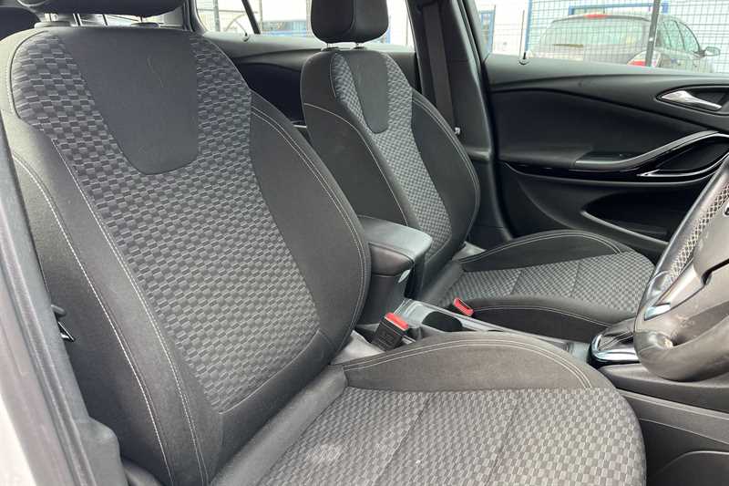 Used Vauxhall Astra 2017 for sale - 77971995: Photo 55