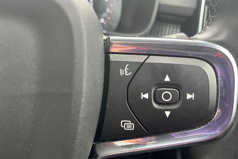 Used Volvo XC40 2021 for sale - 76112567: Photo 22