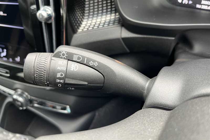 Used Volvo XC40 2021 for sale - 76112567: Photo 49