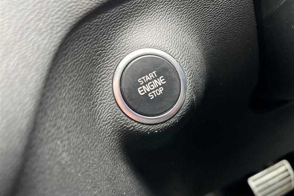 Used Volvo XC40 2021 for sale - 76112567: Photo 51