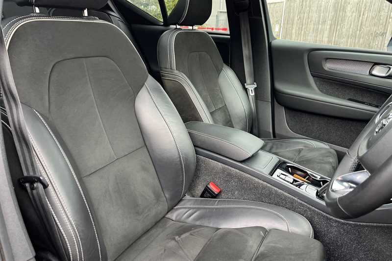 Used Volvo XC40 2021 for sale - 76112567: Photo 59