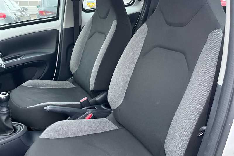 Used Toyota Aygo X 2022 for sale - 77471327: Photo 58