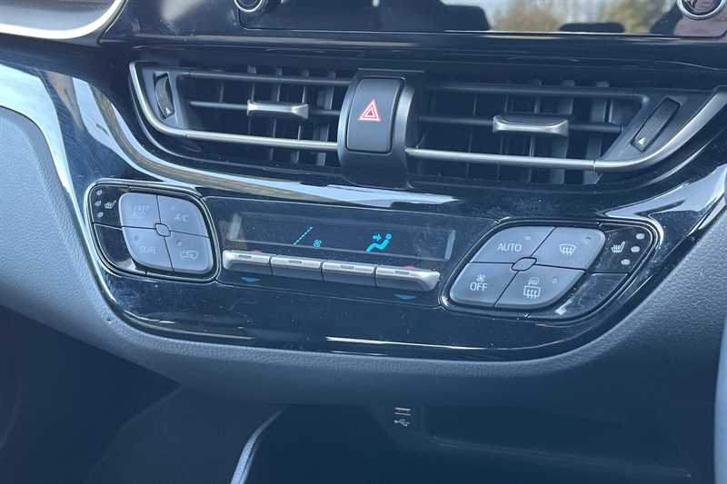 Used Toyota C-HR 2021 for sale - 77146397: Photo 15