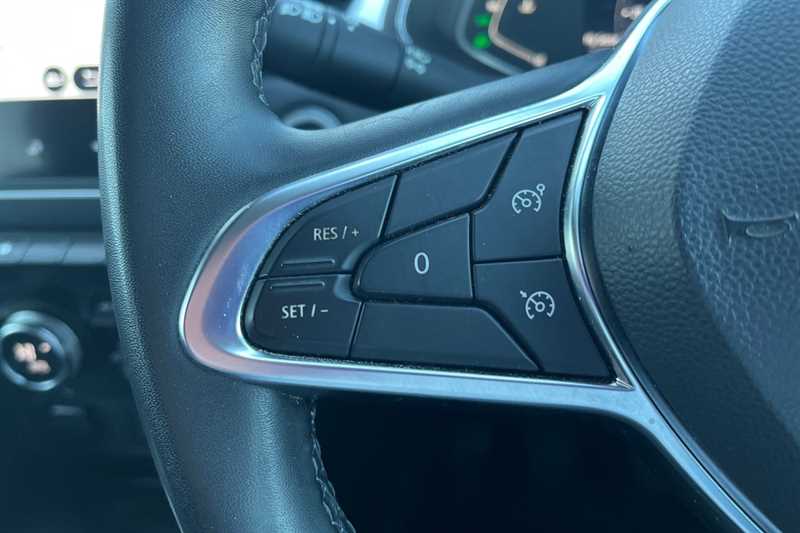 Used Renault Captur 2023 for sale - 77471850: Photo 21