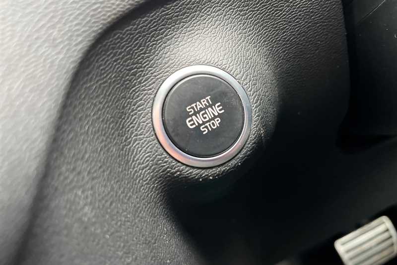 Used Volvo XC40 2021 for sale - 77146420: Photo 51