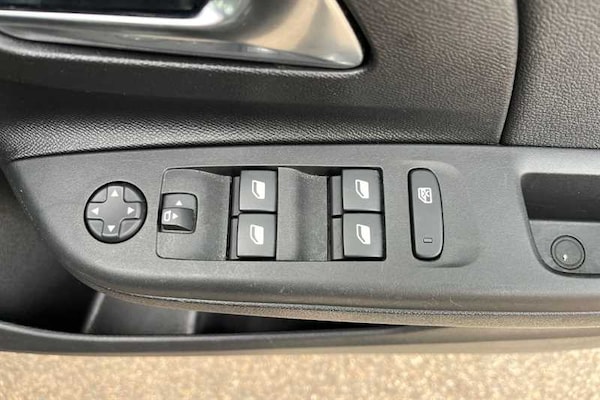 Used Vauxhall Corsa 2023 for sale - 76204390: Photo 16