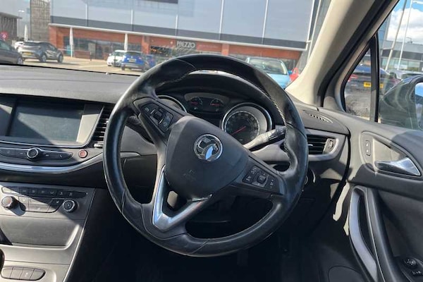 Used Vauxhall Astra 2015 for sale - 76062455: Photo 11