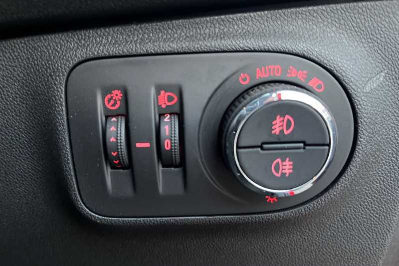 Used Vauxhall Corsa 2018 for sale - 76487643: Photo 47