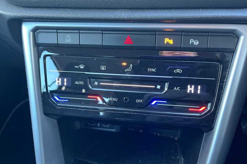 Used Volkswagen T-Roc 2022 for sale - 77146925: Photo 15