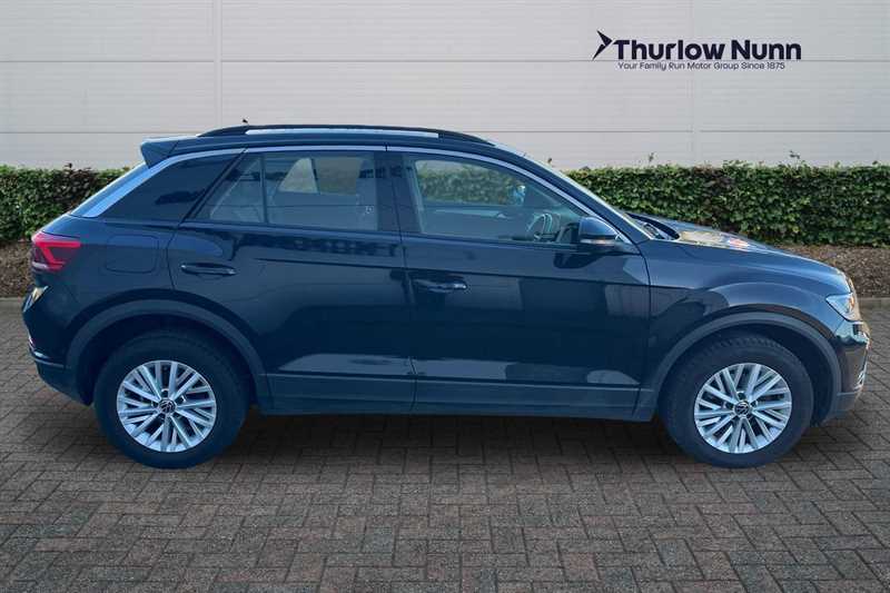 Used Volkswagen T-Roc 2022 for sale - 77146925: Photo 2