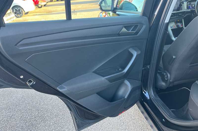 Used Volkswagen T-Roc 2022 for sale - 77146925: Photo 39