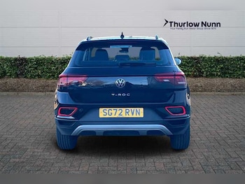 Used Volkswagen T-Roc 2022 for sale - 77146925: Photo