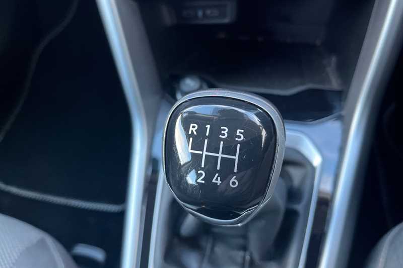 Used Volkswagen T-Roc 2022 for sale - 77146925: Photo 57