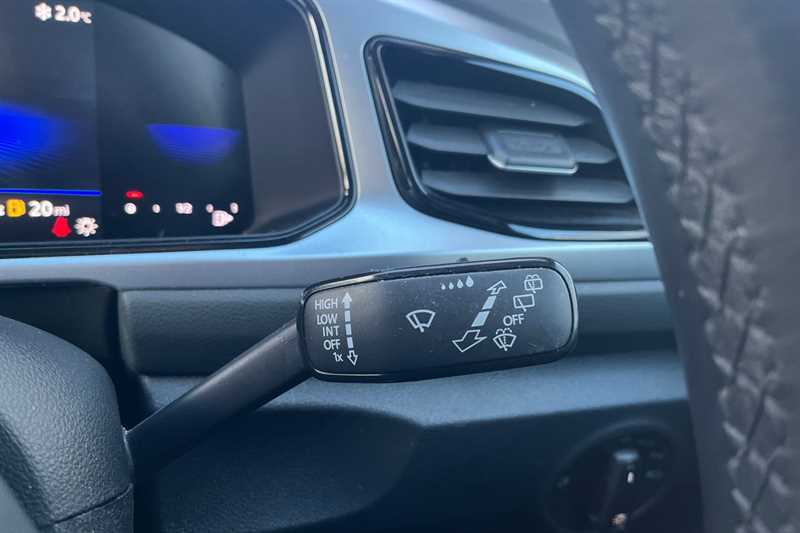 Used Volkswagen T-Roc 2022 for sale - 77146925: Photo 59