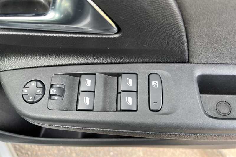 Used Vauxhall Corsa 2025 for sale - 78088996: Photo 16