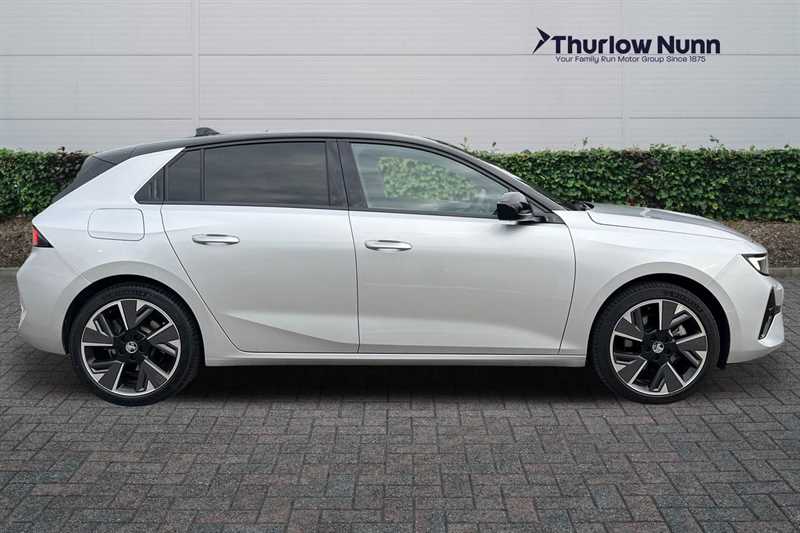 Used Vauxhall Astra 2024 for sale - 77146167: Photo 2