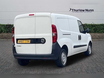 Used Vauxhall Combo 2018 for sale - 76204333: Photo