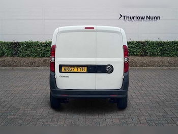 Used Vauxhall Combo 2018 for sale - 76204333: Photo