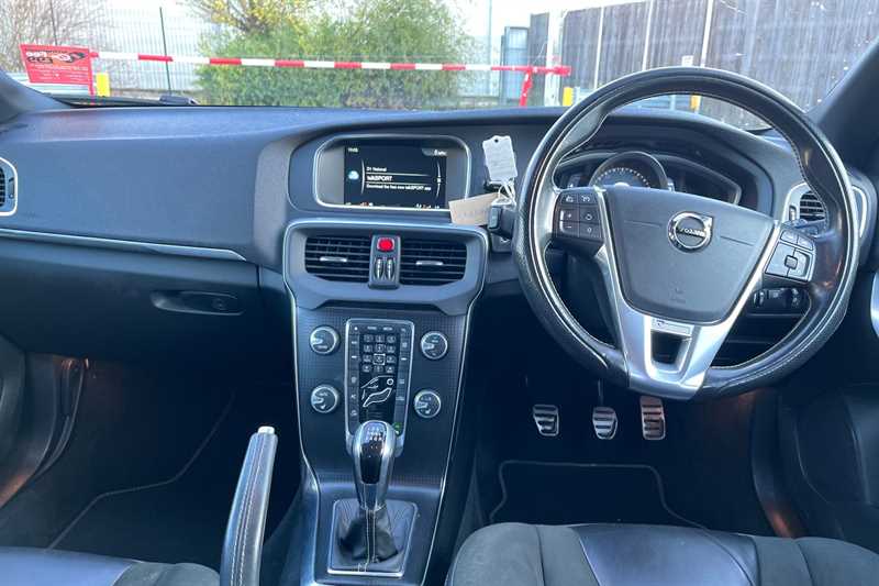 Used Volvo V40 2016 for sale - 76648382: Photo 12