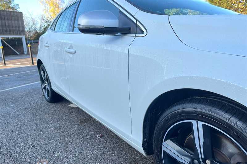 Used Volvo V40 2016 for sale - 76648382: Photo 26