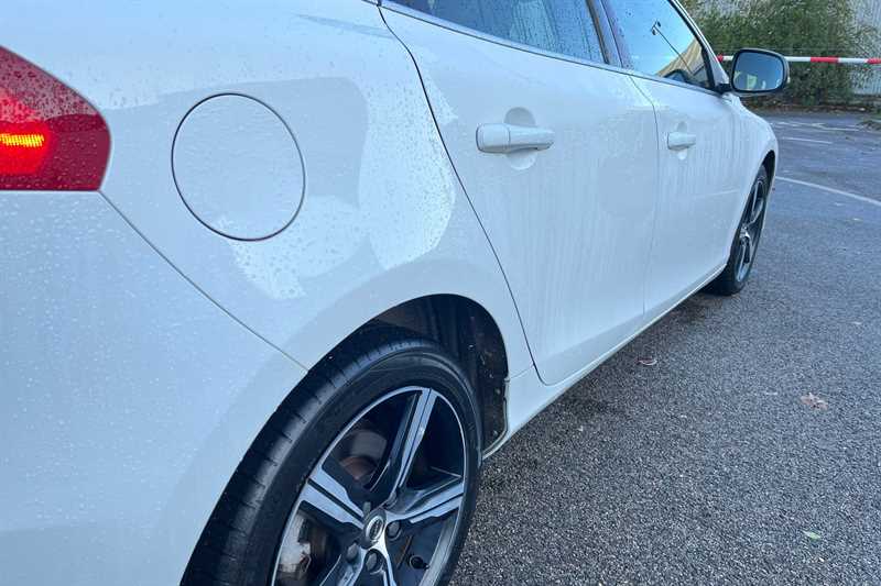 Used Volvo V40 2016 for sale - 76648382: Photo 27