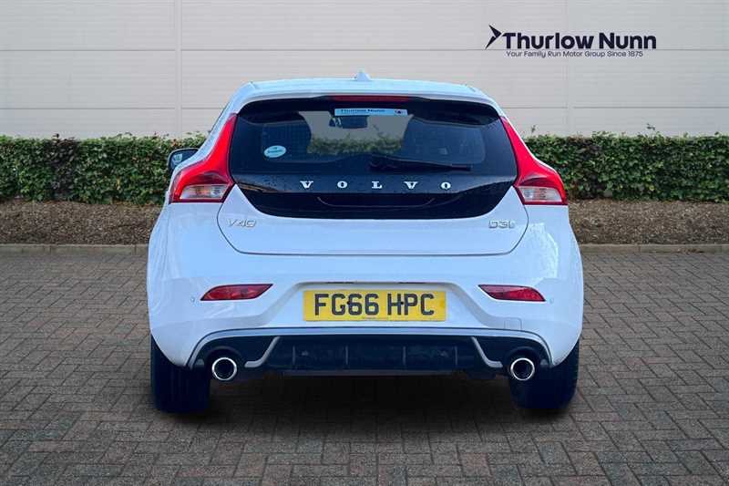 Used Volvo V40 2016 for sale - 76648382: Photo 4