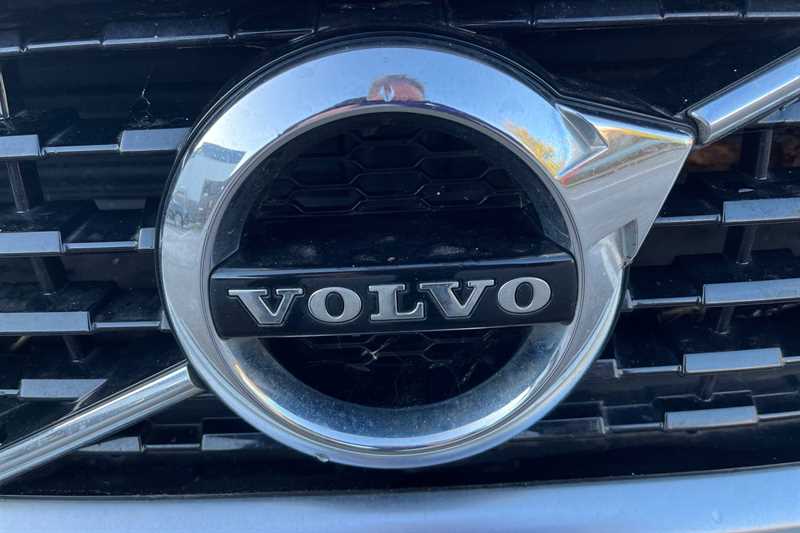 Used Volvo V40 2016 for sale - 76648382: Photo 47