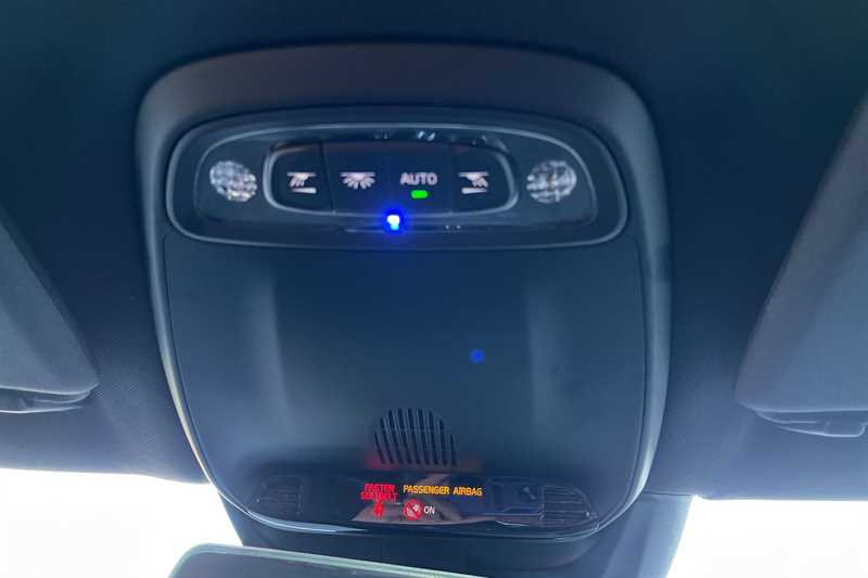 Used Volvo V40 2016 for sale - 76648382: Photo 52