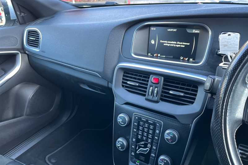 Used Volvo V40 2016 for sale - 76648382: Photo 57