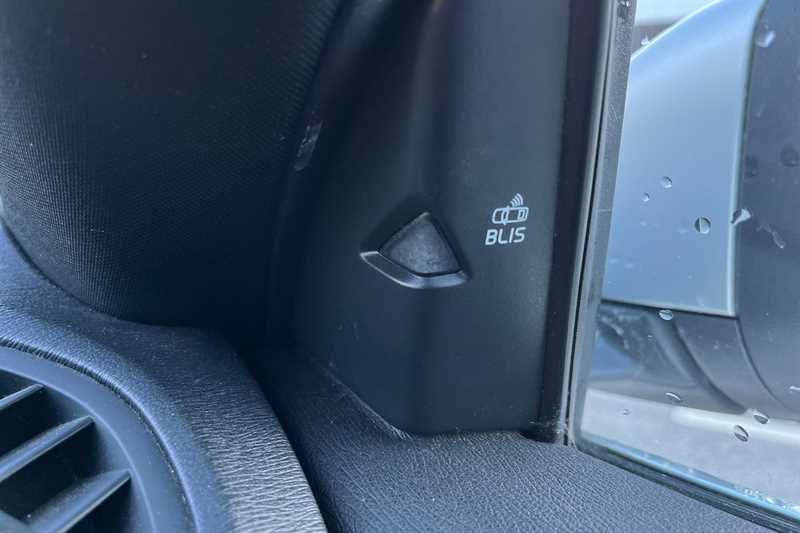 Used Volvo V40 2016 for sale - 76648382: Photo 58