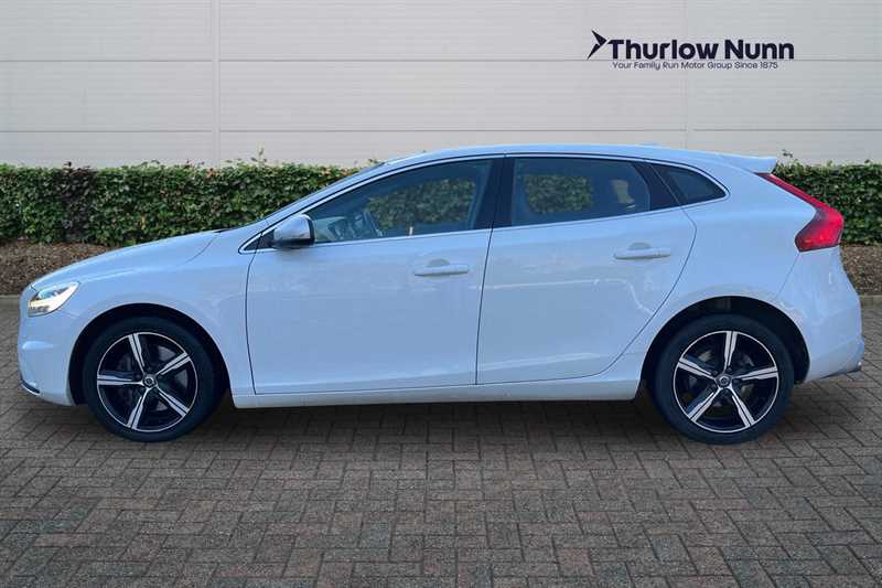 Used Volvo V40 2016 for sale - 76648382: Photo 6