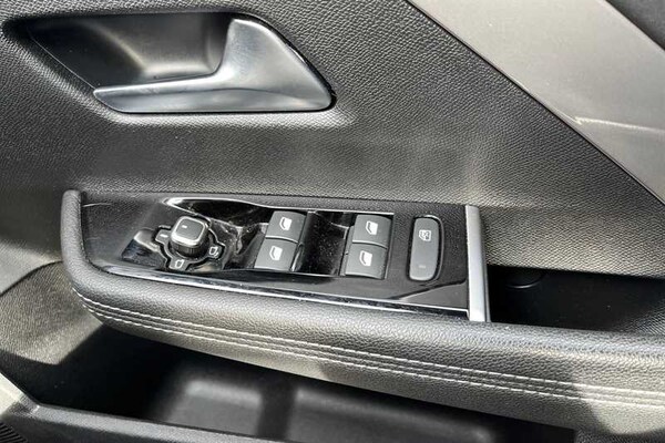 Used Vauxhall Astra 2023 for sale - 76204125: Photo 16
