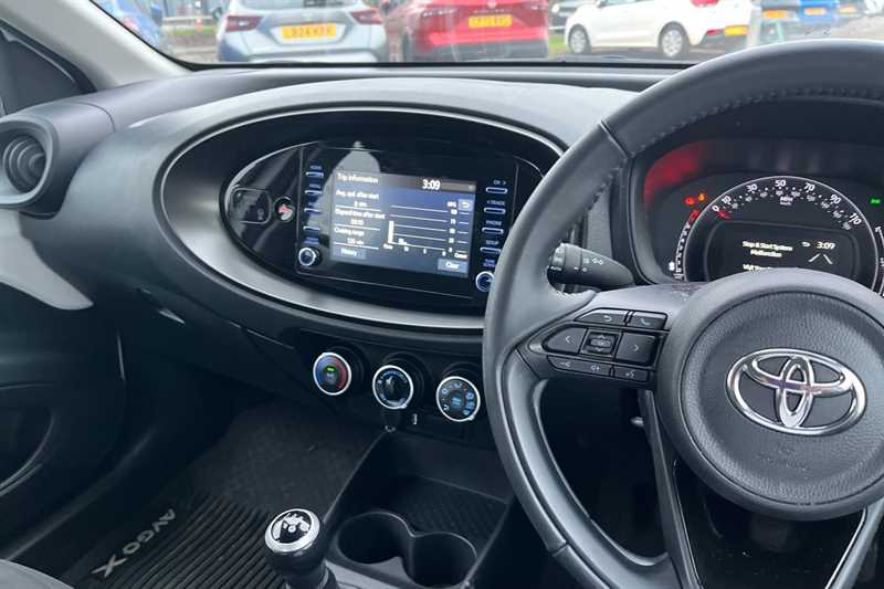 Used Toyota Aygo X 2022 for sale - 77307851: Photo 56