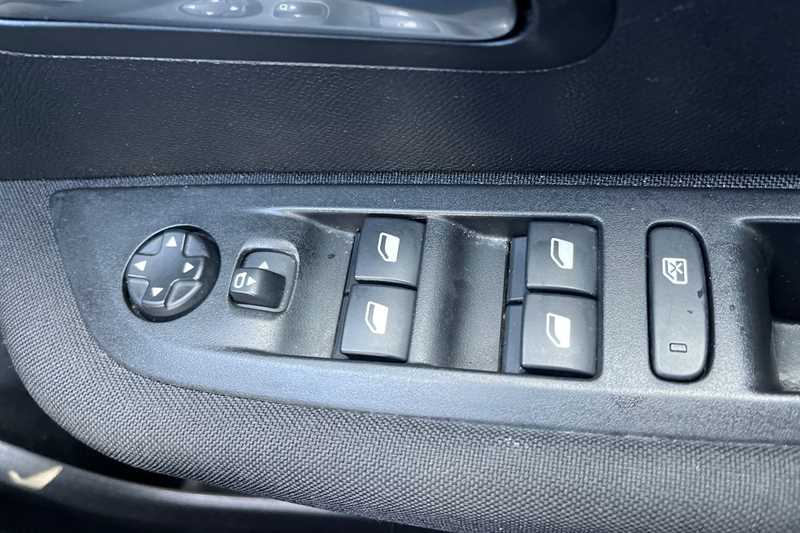 Used Peugeot 208 2022 for sale - 77471160: Photo 16