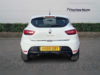 Used Renault Clio 2018 for sale - 77894110: Photo